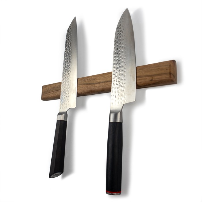 Comparaison de différents supports à couteaux